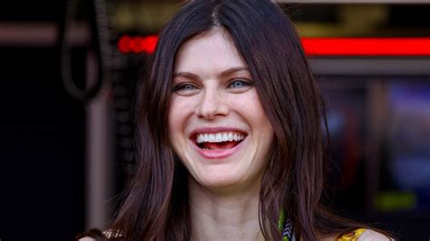 alexandra daddario kinder|Alexandra Daddario welcomes baby with husband。